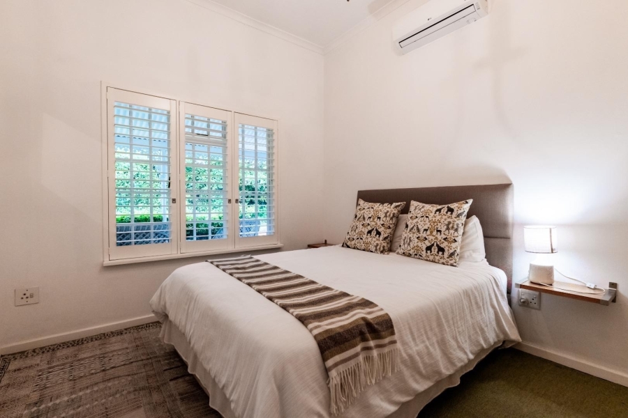 To Let 4 Bedroom Property for Rent in Franschhoek Western Cape
